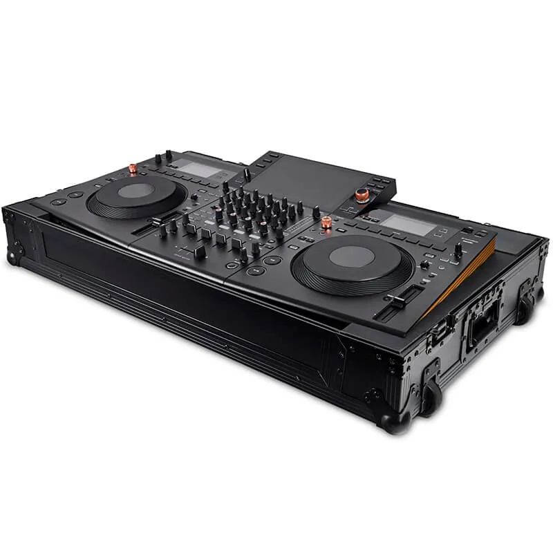 Pioneer DJ Maleta DJ FLT-OPUSQUAD vista abierta con la controladora dj opus-quad y la ventana central abierta
