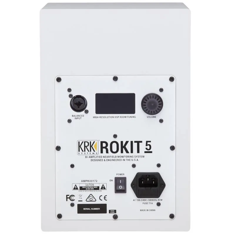 Monitor estudio activo KRK RP5G5 en color blanco vista trasera panel de conexiones.